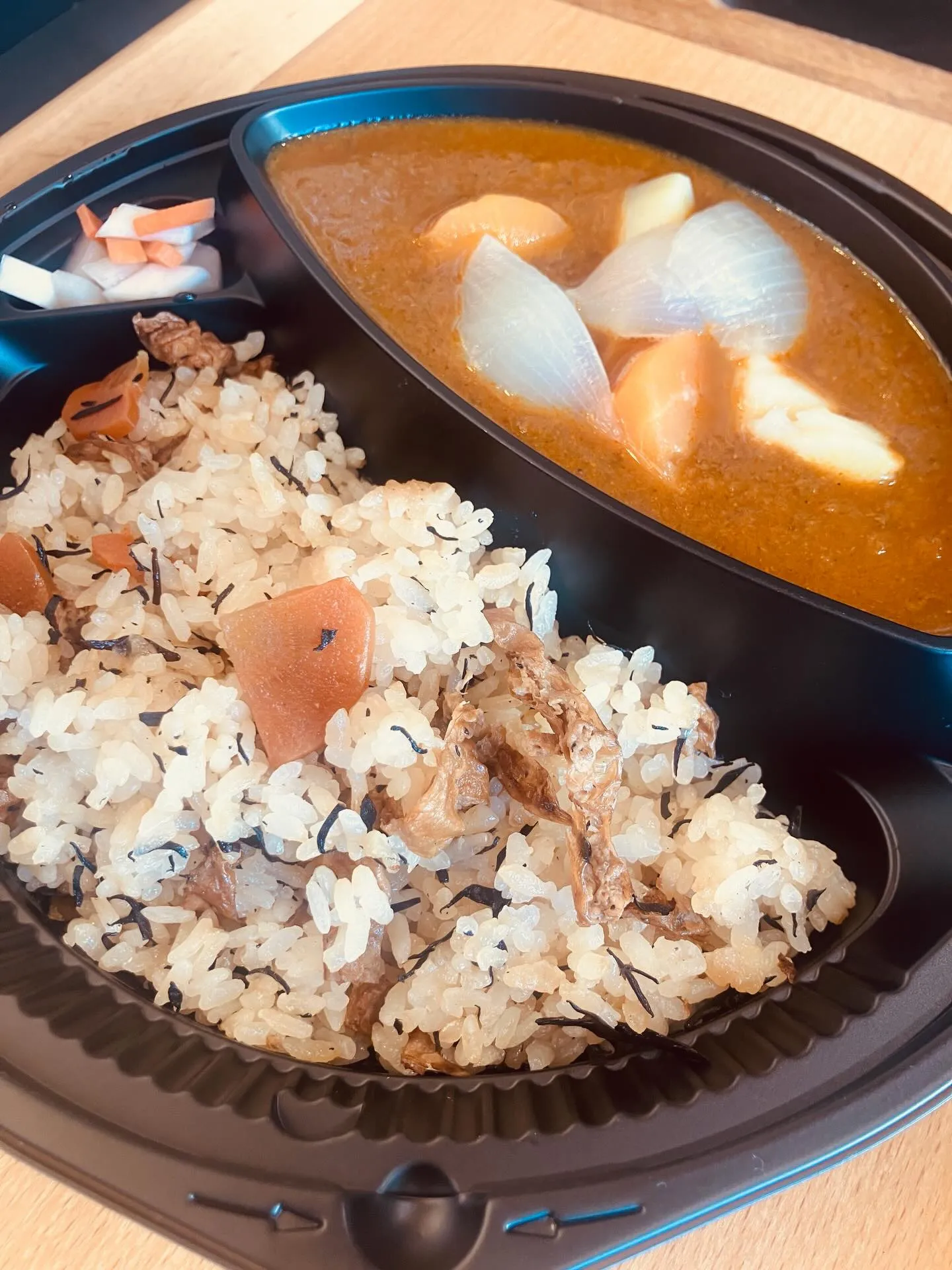 『4月より営業時間変更のお知らせ です』